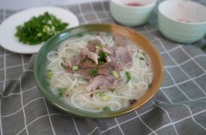 尼勒克原味汤粉王培训