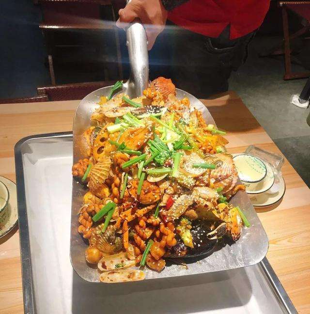 尼勒克手抓海鲜加盟